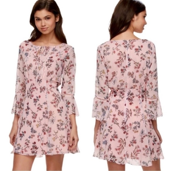 BEAUTY and the Beast Juniors Floral Pink Dress Size M EUC - Picture 1 of 6